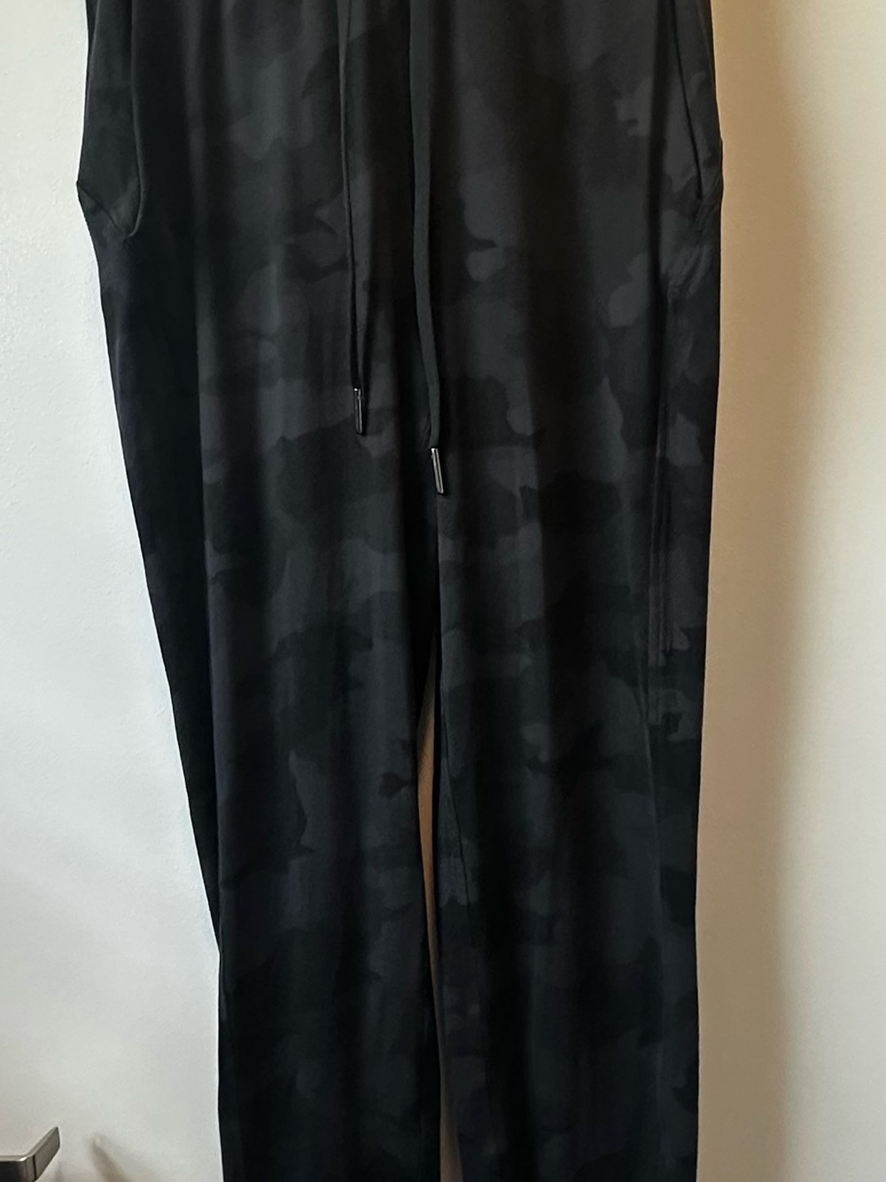 Lululemon Black Camo Joggers Size 0